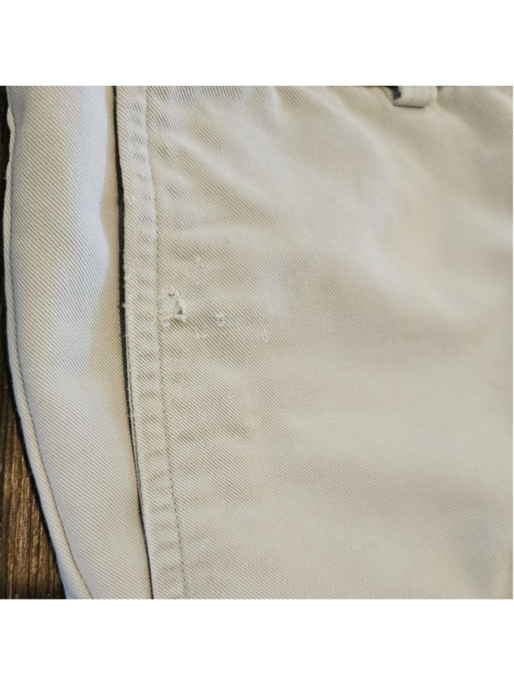 Women's Banana Republic Beige Premium Chinos Bermuda Shorts Size 8 - Picture 8 of 8